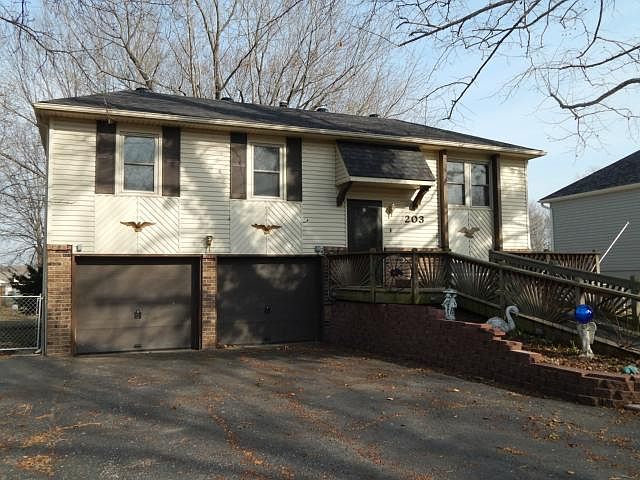 1st image of 203 Young St