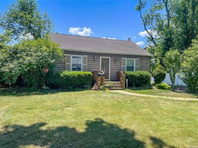 28 Dawson Street, Huntington Station, NY, 11746