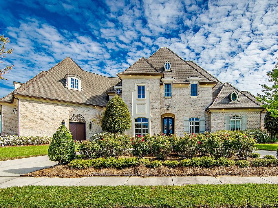 1st image of 125 Little Lake Dr