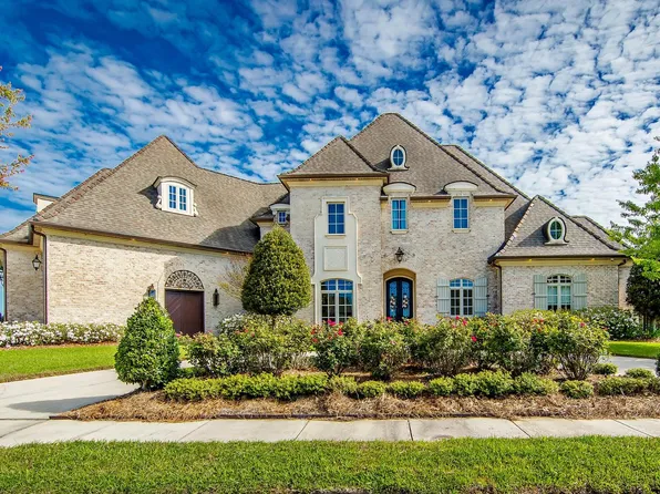 125 Little Lake Dr, Thibodaux, LA 70301