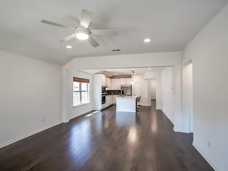 105 Meadow Wood Cv — Photo 6