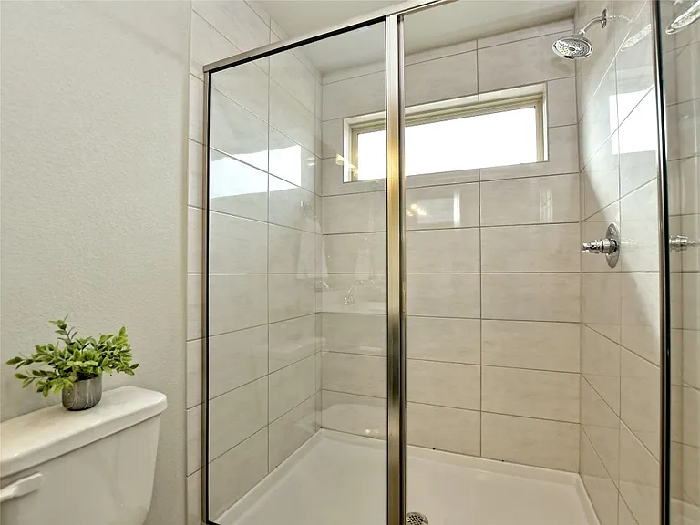 8205 Cottage Rose Dr — Photo 19