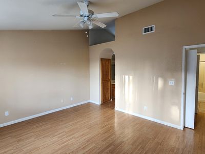 2049 Hastings Dr, Los Banos, CA, 93635