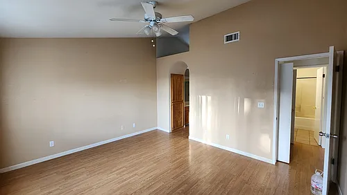 2049 Hastings Dr Photo 1