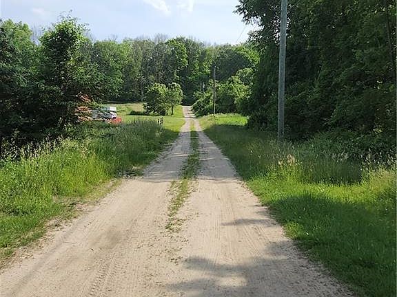 3rd image of 100 Kahn Road