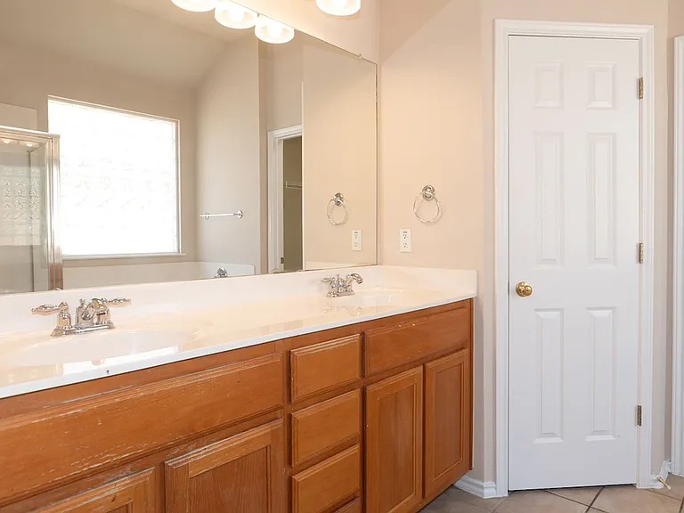 1612 Melissa Oaks Ln — Photo 18