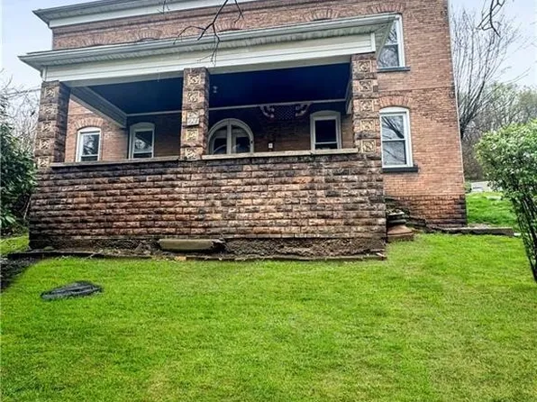 828 High St, Wellsburg, WV 26070