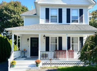 8 Quintard Ave, Norwalk, CT 06854
