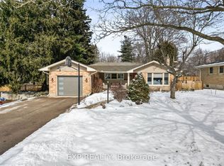 1301 Wayne Rd, London, ON N6K 2G9