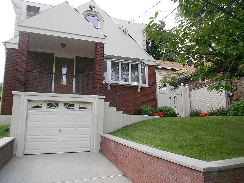 1st image of 21 Martling Ave