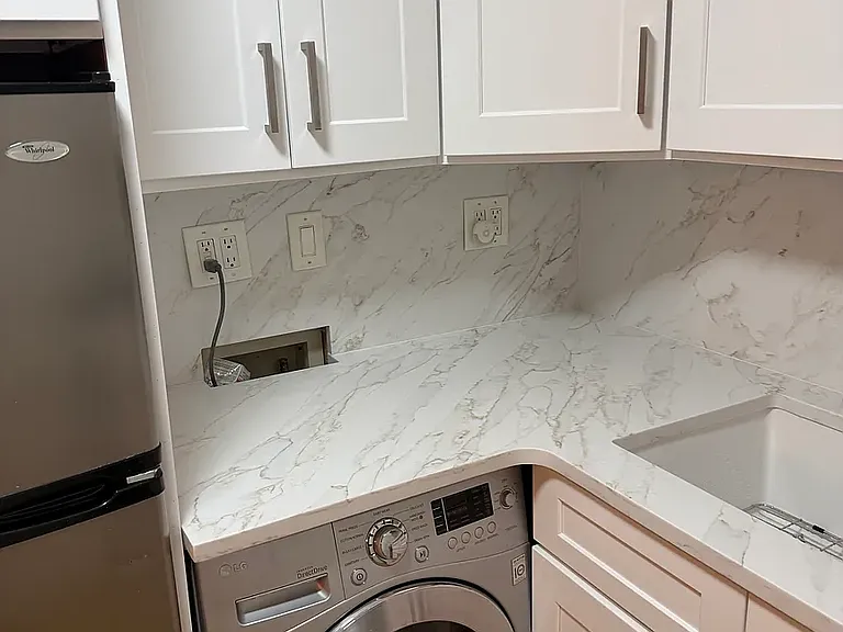 131 E 15th St #1C — Photo 6