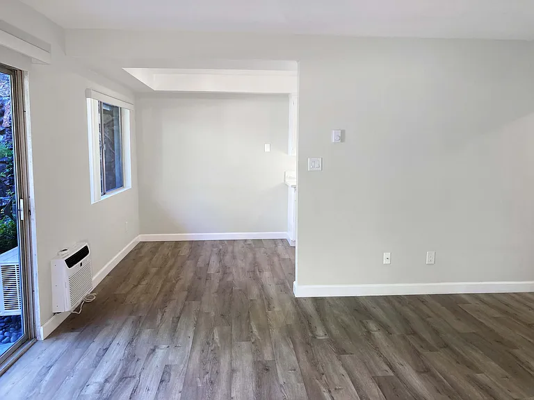 308 North Monterey Street — Photo 14