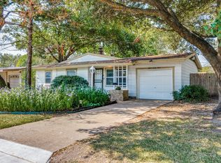 1523 Houghton Rd, Dallas, TX 75217