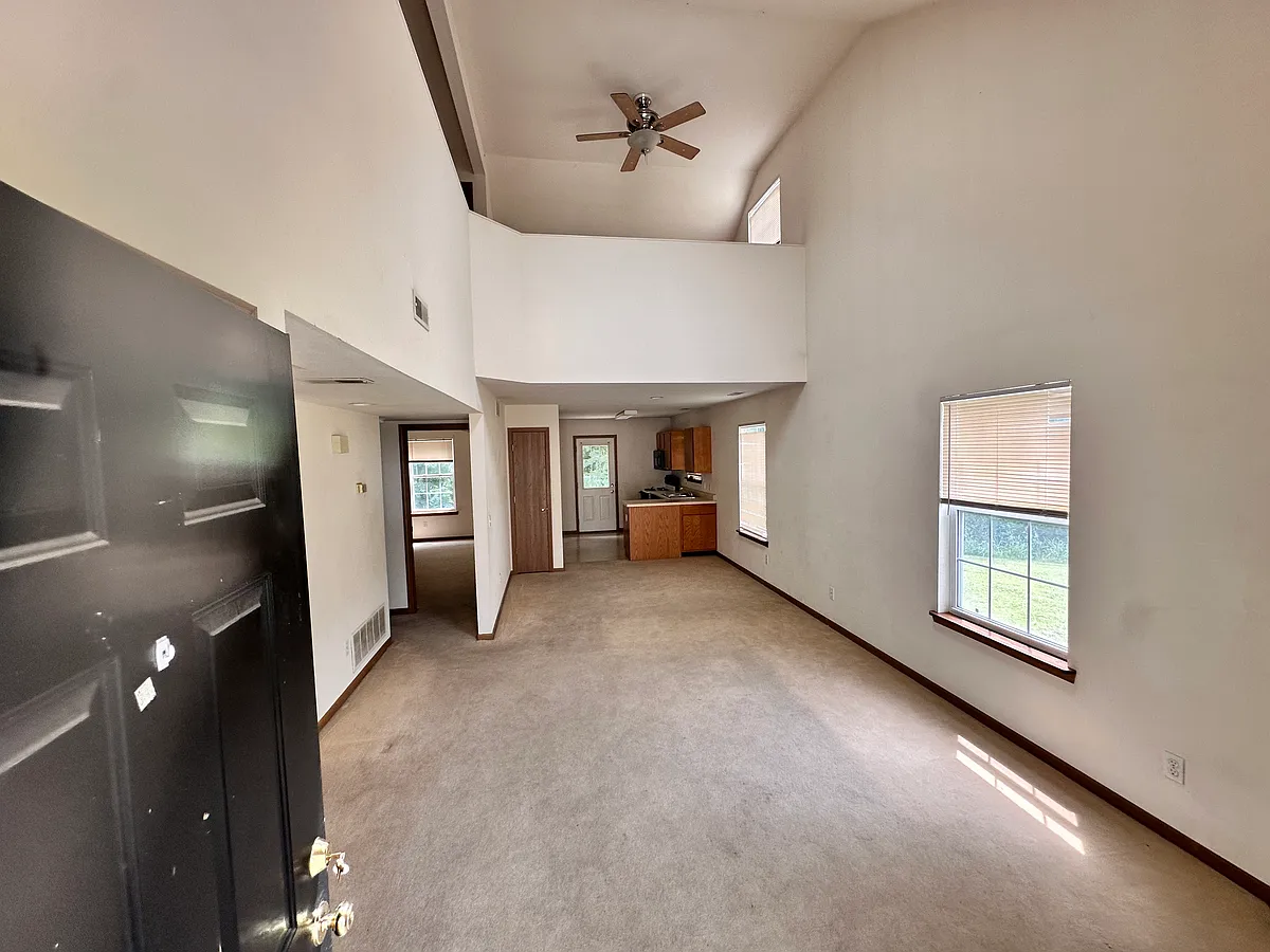 Building Photo - 1600 Hershey Ct
