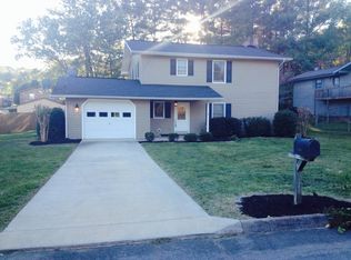 3803 Brackenwood Ct, Johnson City, TN 37601