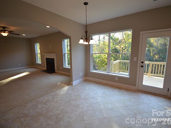 3rd image of 174 Northlake Dr