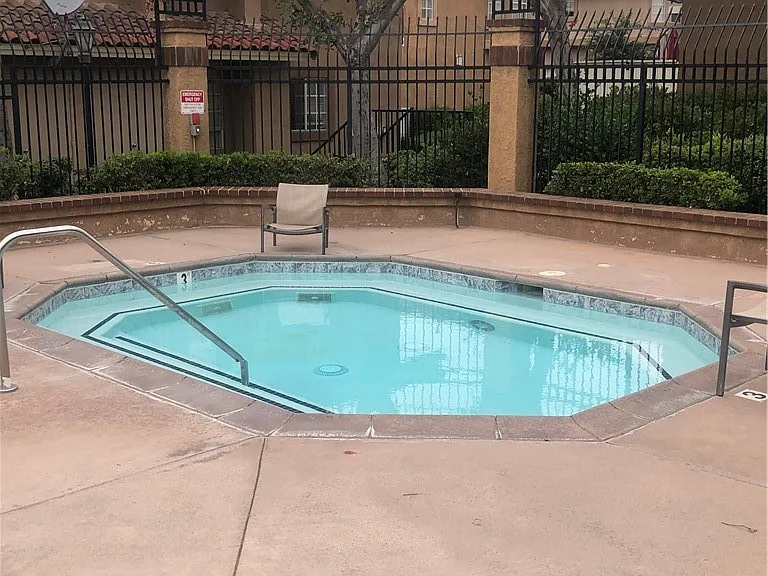 5 Via Bondad — Photo 31