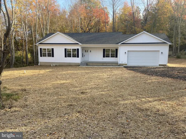 44043 Sandy Bottom Rd, Hollywood, MD 20636