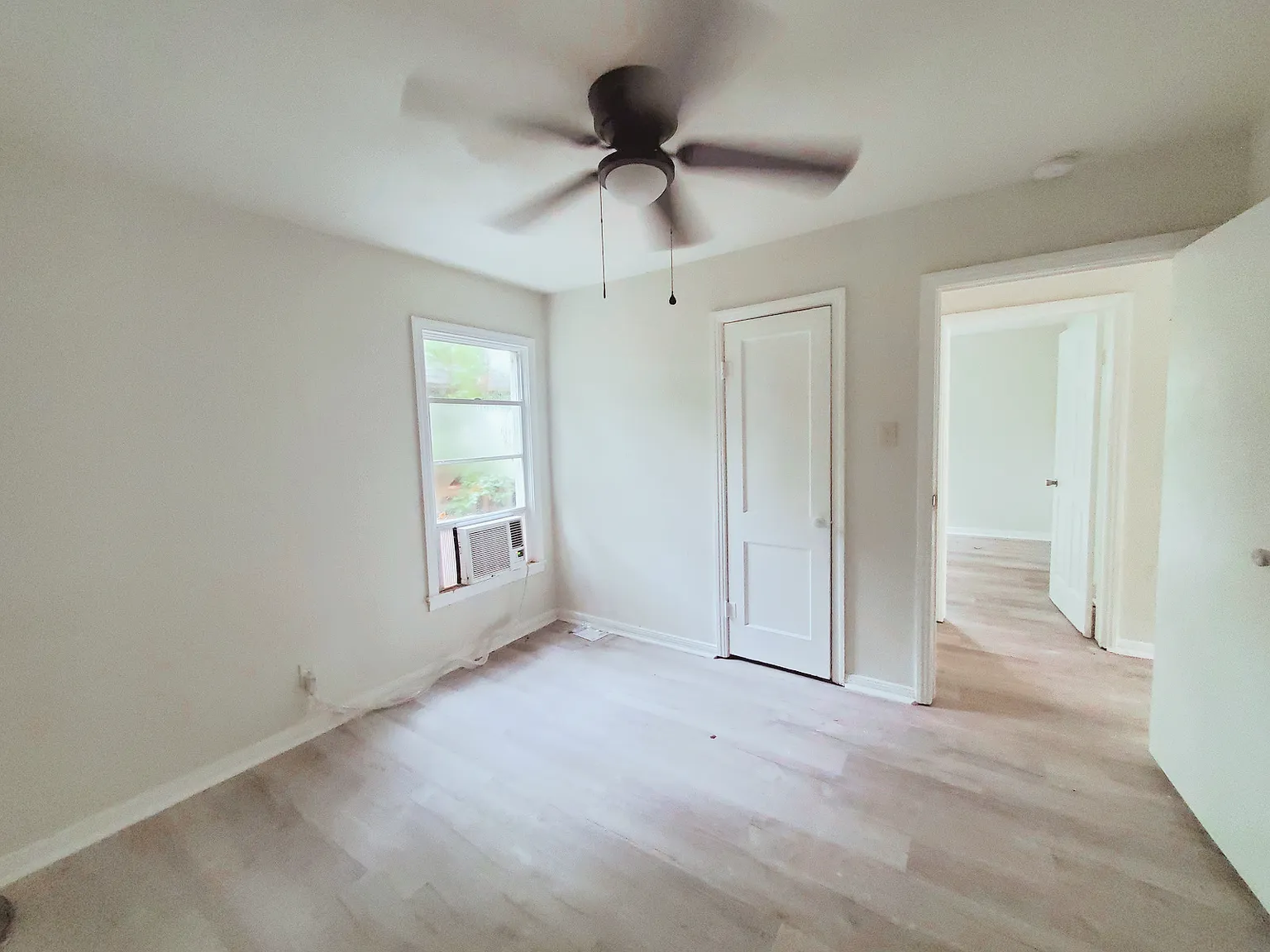 515 Carver Avenue - 1 — Photo 3