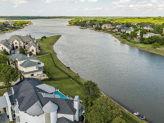 2nd image of 656 Timbercrest Cir