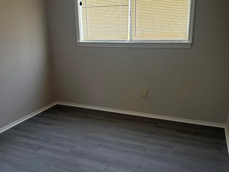 273 Gaston Ave — Photo 7