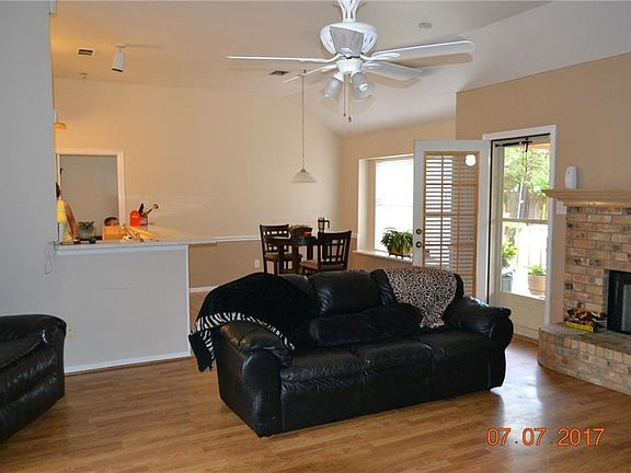 5th image of 308 Etta Ave
