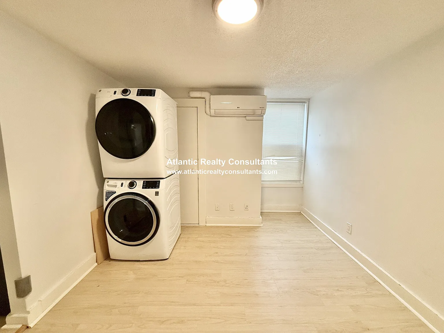 1 bed, 500 sqft, $2,100 — Photo 2