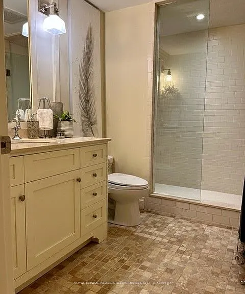 33 Howard Ave — Photo 29