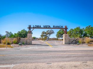 67 Loma Vista Dr, Kerrville, TX 78028