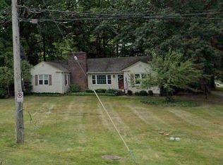 23200 Bryden Rd, Shaker Heights, OH 44122