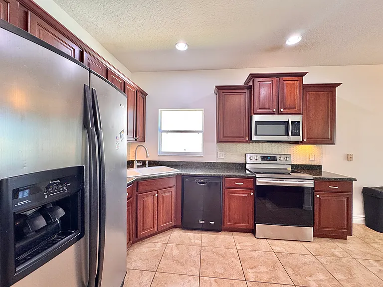 10650 Cypress Trail Dr — Photo 8