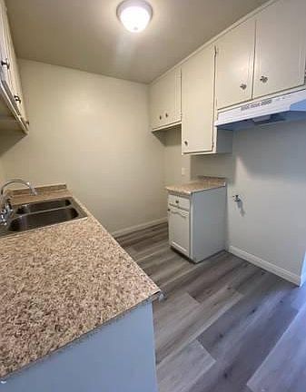 3rd image of 13915 Frederick St APT I