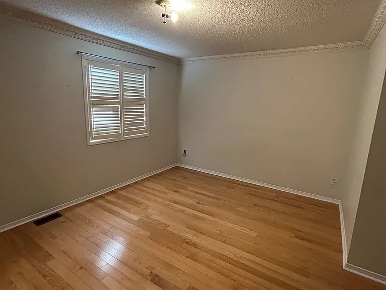 52 Treasure Dr — Photo 8