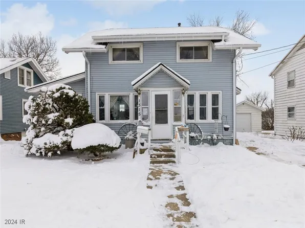 1315 Ridgeway Dr, Newton, IA 50208