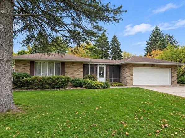 210 West Dr, Mount Pleasant, MI 48858