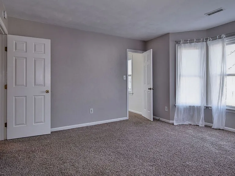 802 Marquette Ct — Photo 22