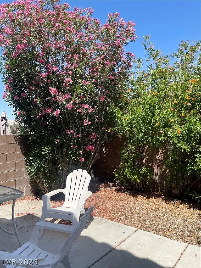 3 bed, 2.5 bath, 1534 sqft, $1,850 — Photo 3