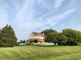 7647 Wellington Rd, Brighton, MI 48116