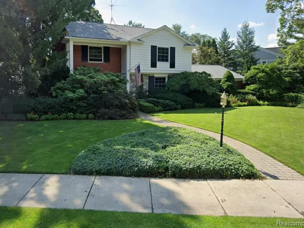 3033 Chewton Cross, Bloomfield Hills, MI 48301
