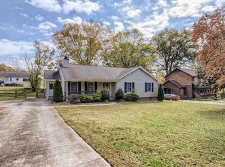 224 Hughey Dr, Gastonia, NC 28056