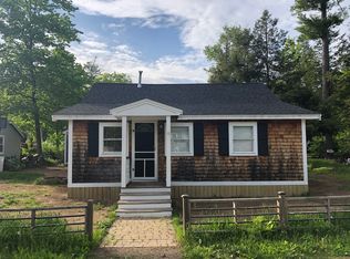 612 Collettes Grove Rd, Derry, NH 03038