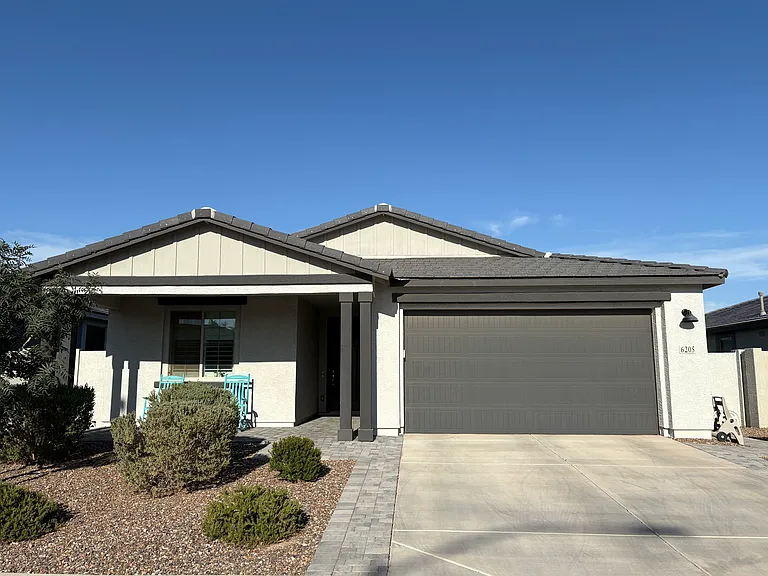 6205 S Clancy — Photo 1