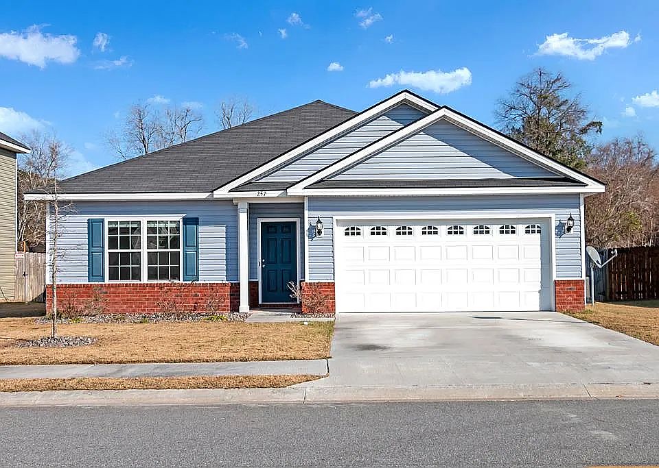 1st image of 257 Alcott Cir