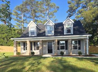 111 Charlotte Cir, Statham, GA 30666
