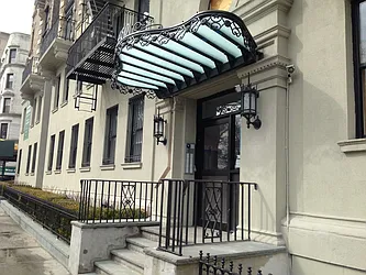 Rented by Mann Maurice A