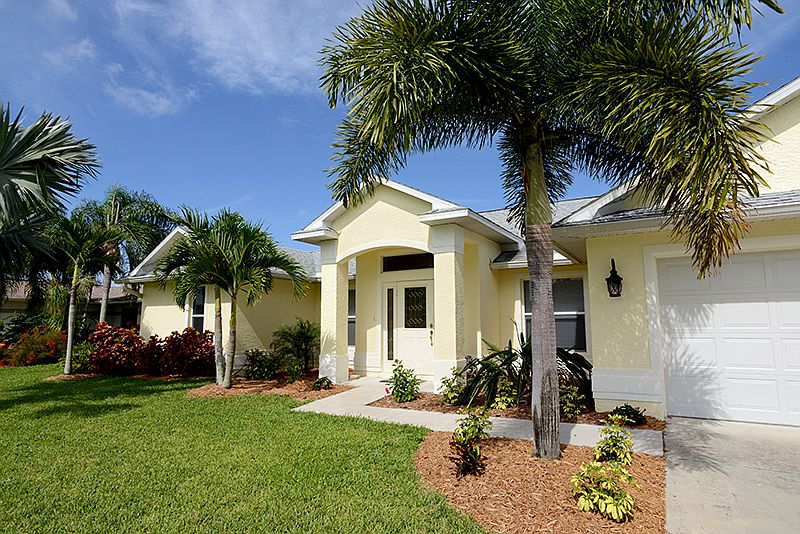 1st image of 3612 SW 1st Ave