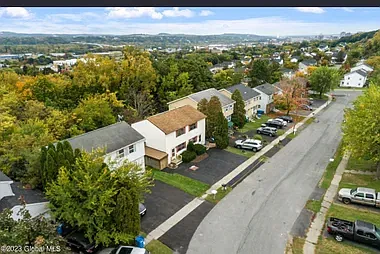 2 bed, $1,600 — Photo 4