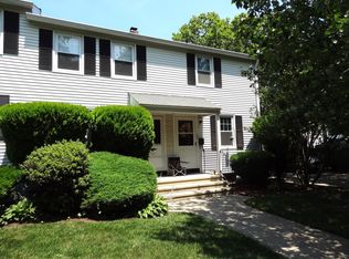 155 Sylvan Knoll Rd, Stamford, CT 06902