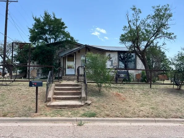412 E 7th St, Rotan, TX 79546