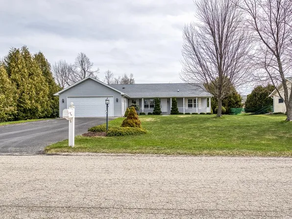 10524 Cherrywood Ct, Sister Bay, WI 54234